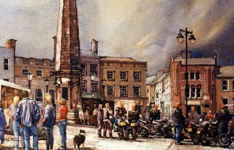 A meeting place for locals, tourists and bikers alike,
the square which is surrounded with a pleasing mix of
architectural styles, is the hub of this thriving Swaledale
market town.
